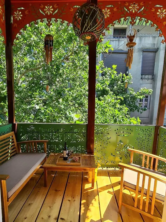 Sololaki Lounge - Old Tbilisi'S Hidden Gem ! Hotel Tbilisi