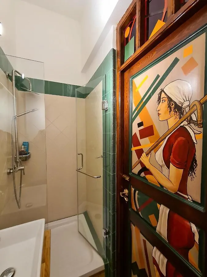 Sololaki Lounge - Old Tbilisi'S Hidden Gem ! Hotel